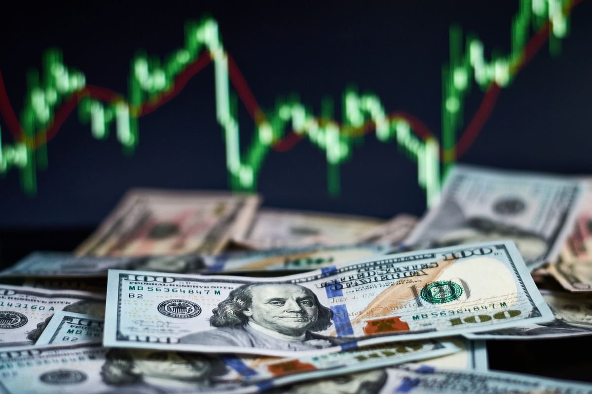 Эксперты дали прогноз по курсу доллара на ближайшие дни