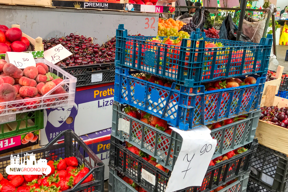 Изучаем цены на фрукты и овощи на рынках Гродно