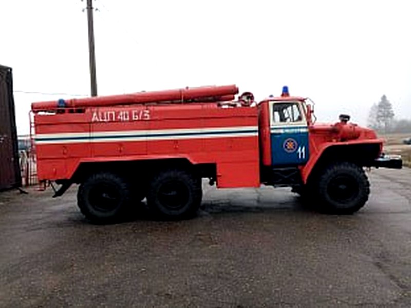 В Гродно продаются два пожарных «Мерседеса»