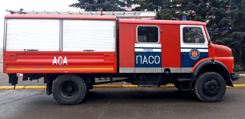 В Гродно продаются два пожарных «Мерседеса»