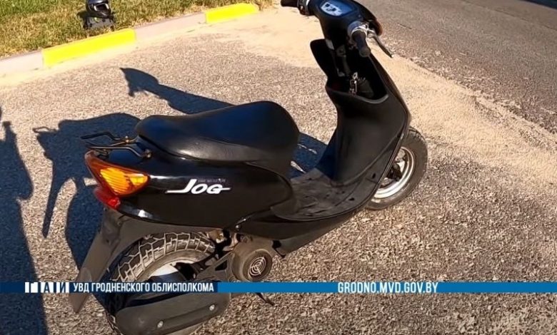В Гродно задержали бесправного водителя мопед