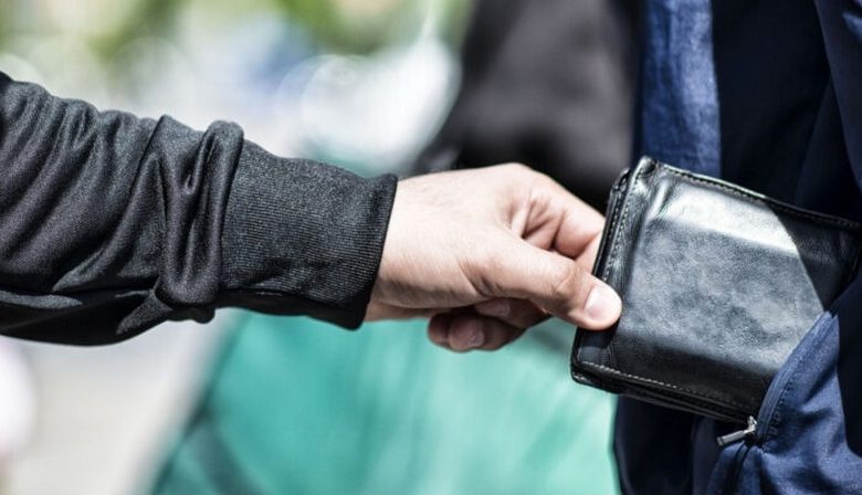 В Гродно парень украл у знакомого 700 рублей