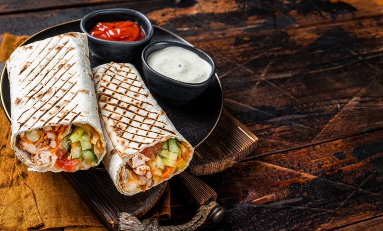 Санслужба проверила, как в Гродно готовят шаурму