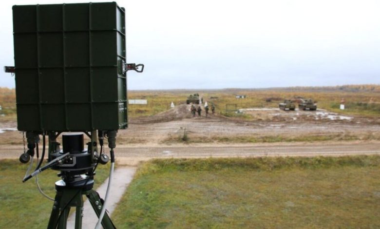 Видит человека за километр, а машину за три.