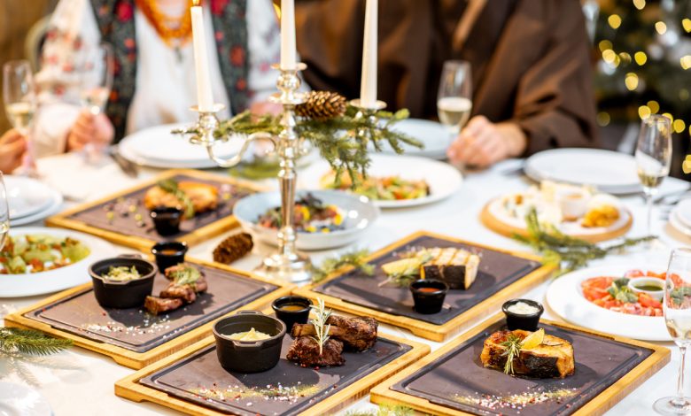 Как красиво сервировать стол к новогодним праздникам?