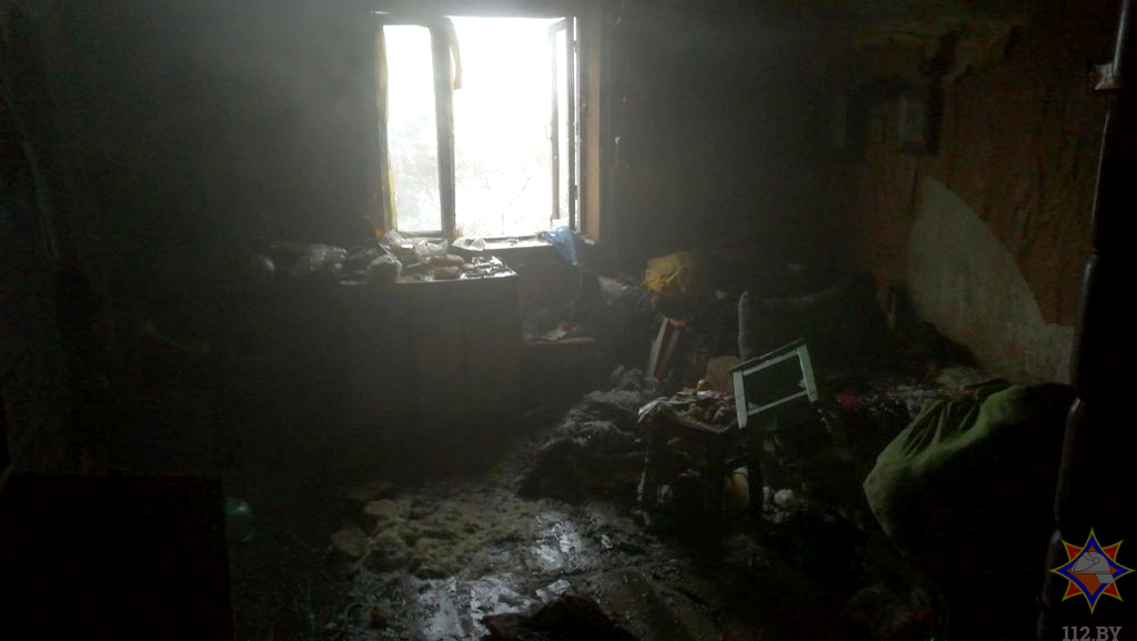 В Лиде спасет ли вынесли из горящего дома мужчину