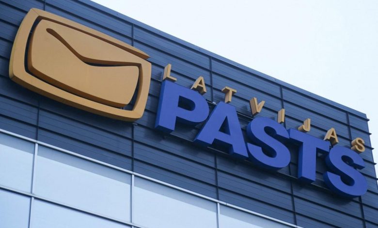 Латвийская почта объяснила, зачем вскрывают посылки, идущие в Беларусь