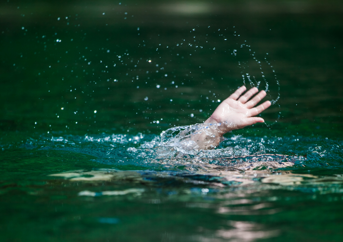 Мужчина утонул в небольшой речушке в Гродненской области