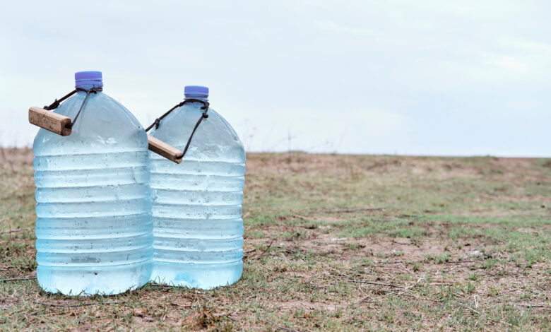 «Купил алкоголь по выгодной цене на рынке».