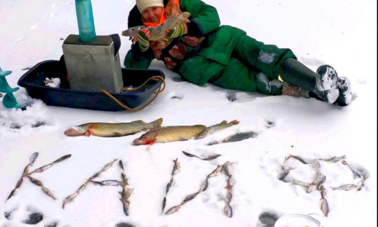 В Беларуси в разгаре сезон зимней рыбалки