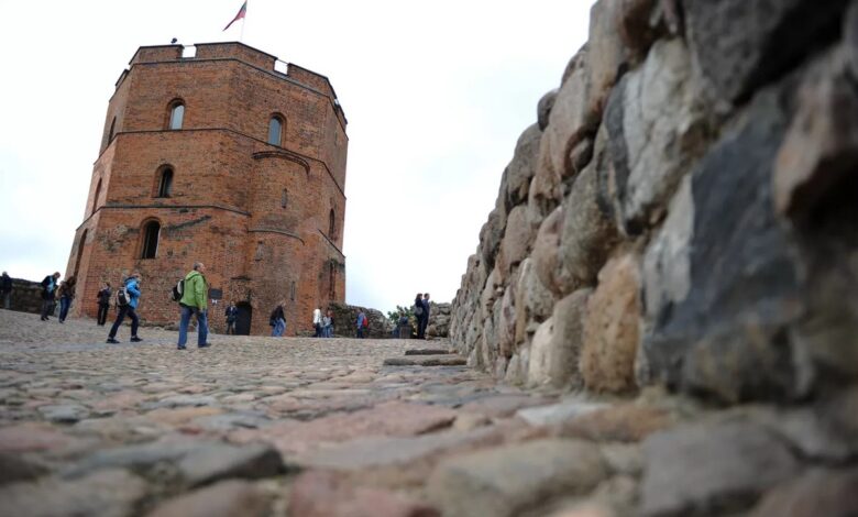 Литва проверит десятки тысяч белорусов