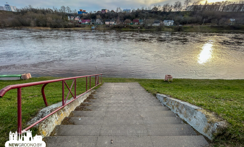 Уровень воды в Немане и не думает снижаться