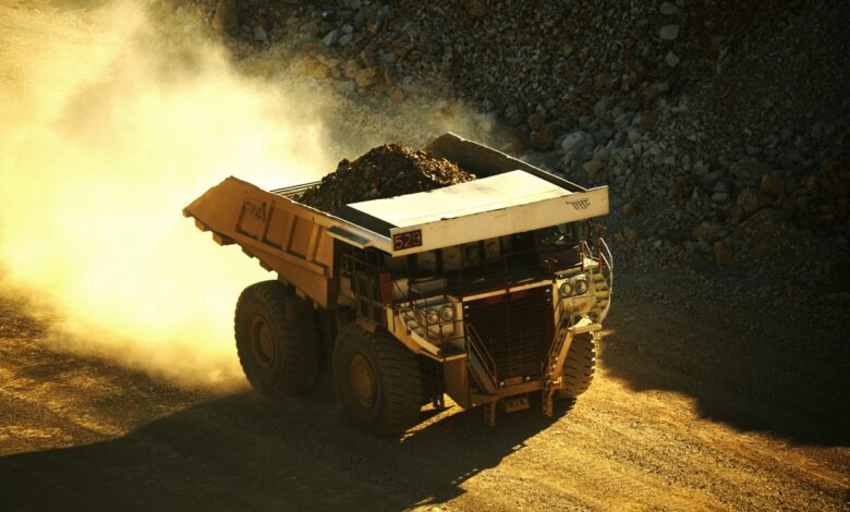 "Взять то, что буквально лежит под ногами". В Беларуси увеличат добычу полезных ископаемых