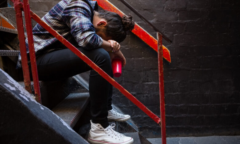 В Гродно женщина обнаружила под своей дверью голого мужчину