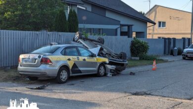 В Гродно таксист отправил легковушку на крышу