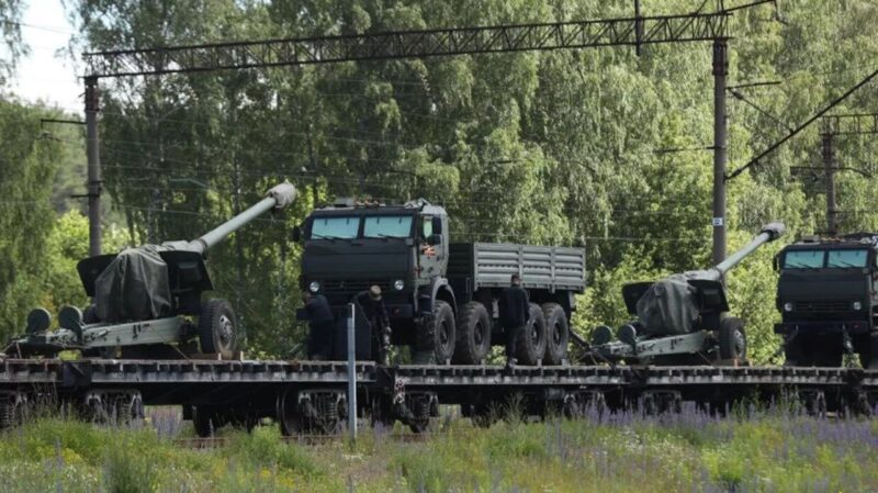 В Беларусь прибывает военная