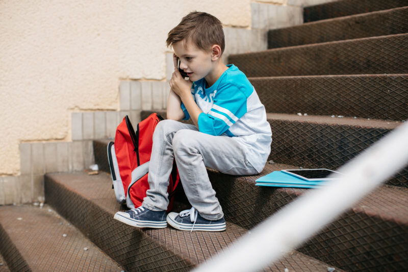 Минобр прокомментировал запрет телефонов