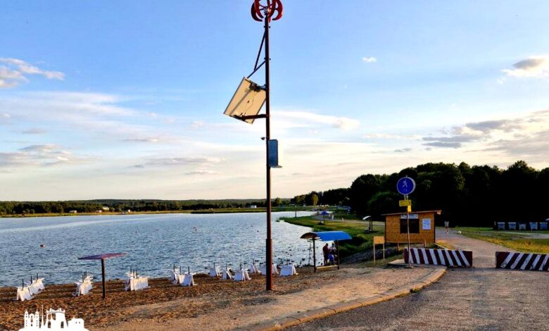 что за конструкция появилась рядом с пляжем