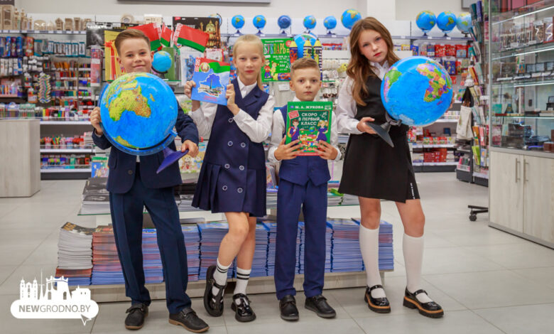 Беллегпром предлагает пошить школьную форму на заказ