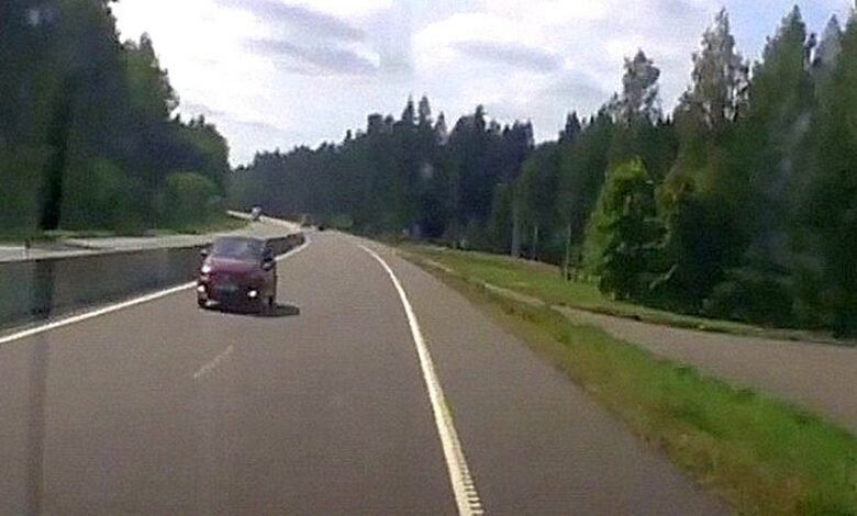 На трассе М6 заметили очень странного водителя