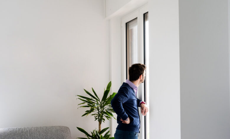 Рано утром в Гродно мужчина выпал из окна многоэтажки