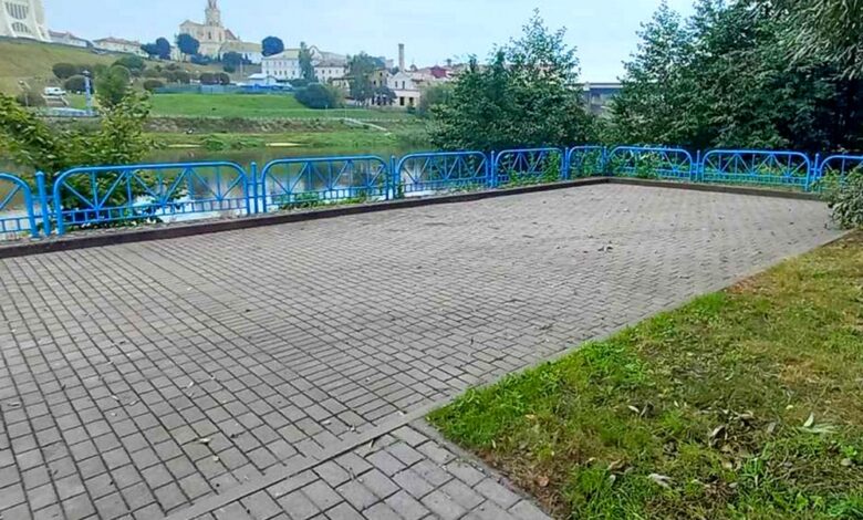 На Левонабережной