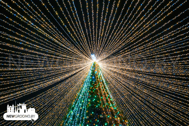 Новогодние декорации в Гродно