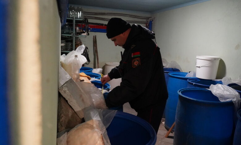 Под Гродно обнаружили подпольный самогонный завод