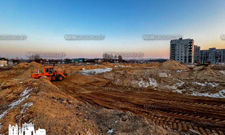 В Гродно напротив Пышков строят