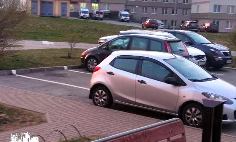 Гродненец оригинально «бронирует» парковочное