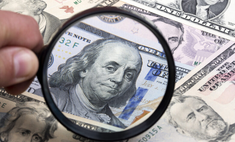 Что происходит с долларом