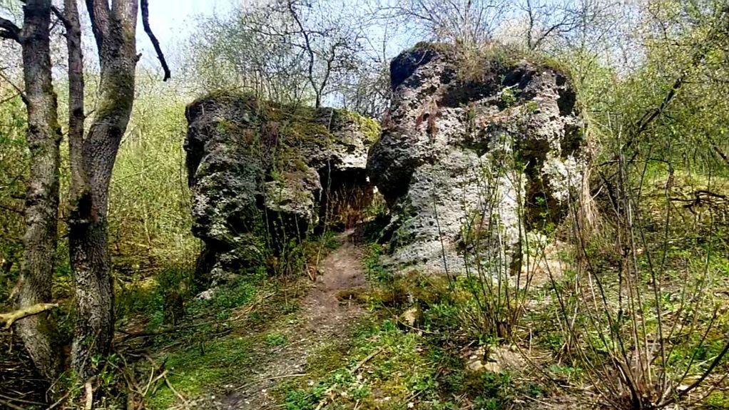 Парящие валуны