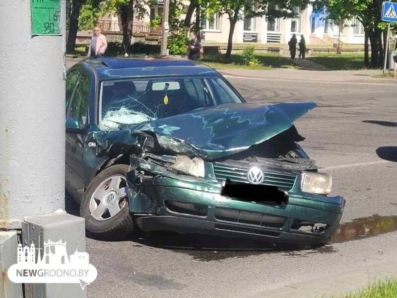 серьезная авария затруднила движение