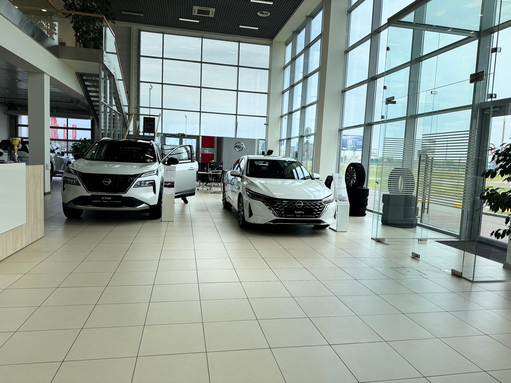 Гродненцам задешево распродают Nissan
