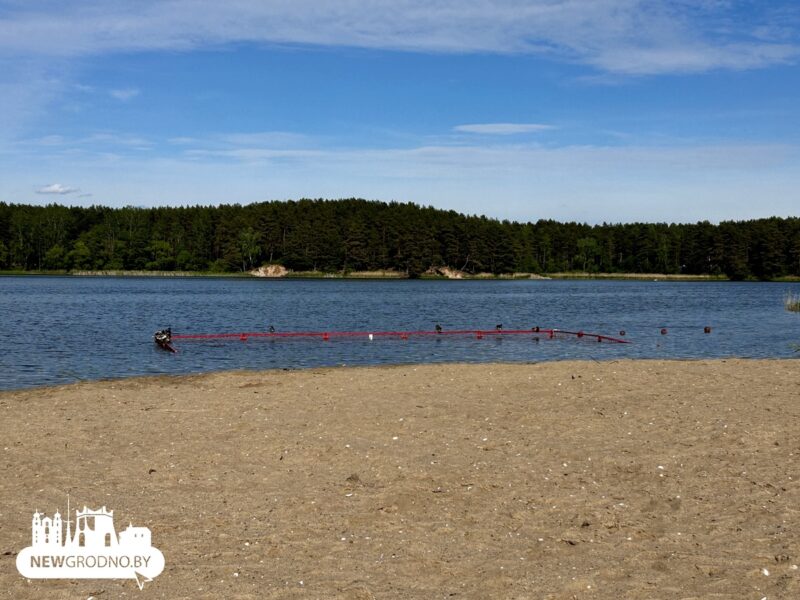 Воду на пляжах Гродненской