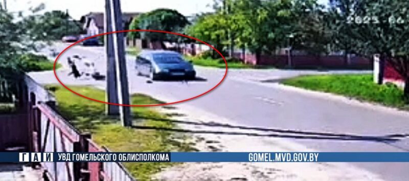 Ребенок на электросамокате