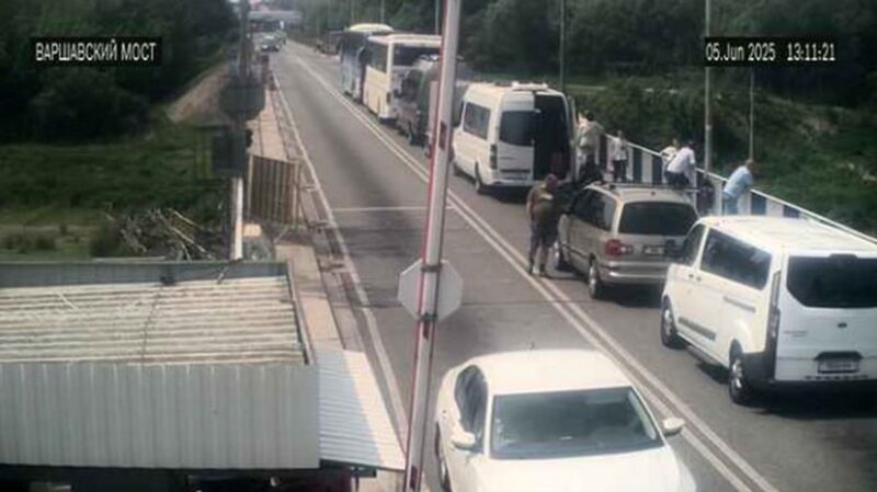 Польская сторона прекратила принимать