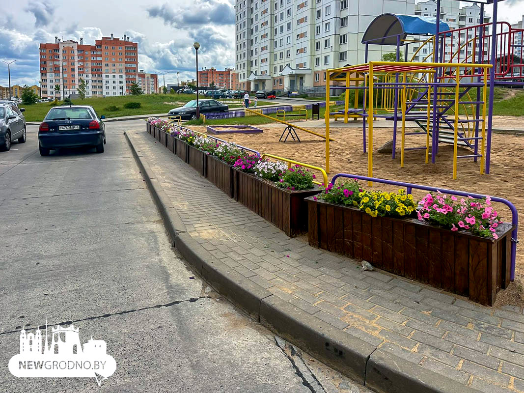 Помните самый цветущий двор в Гродно?