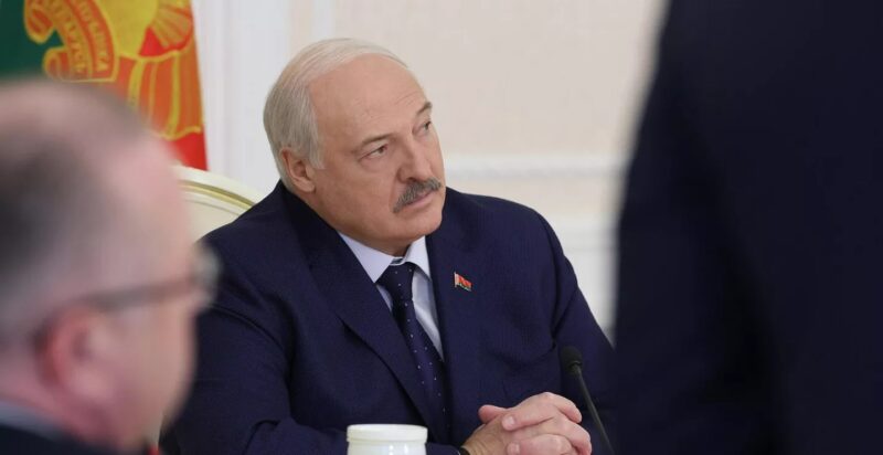 Лукашенко вновь заявил