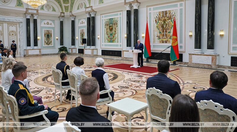 Лукашенко