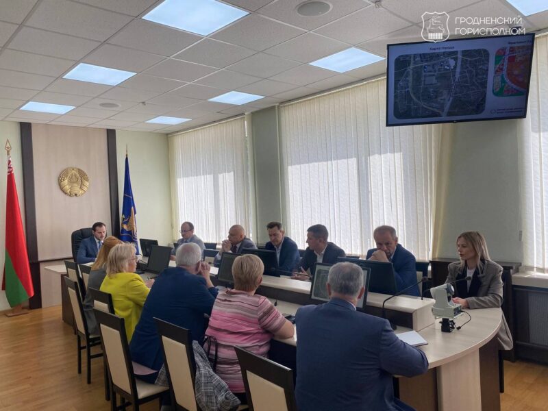 Улица Санфировой в микрорайоне