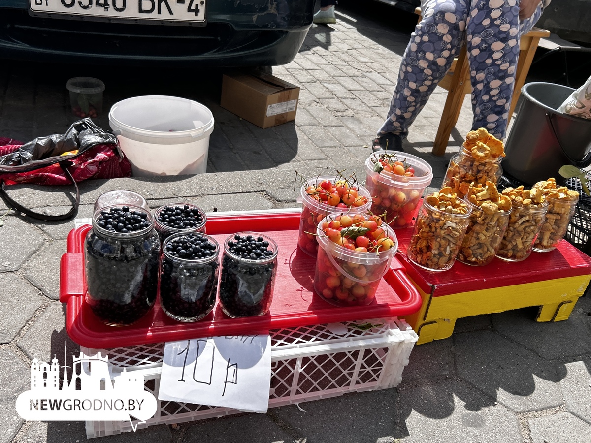 На рынках в Гродно подешевела клубника