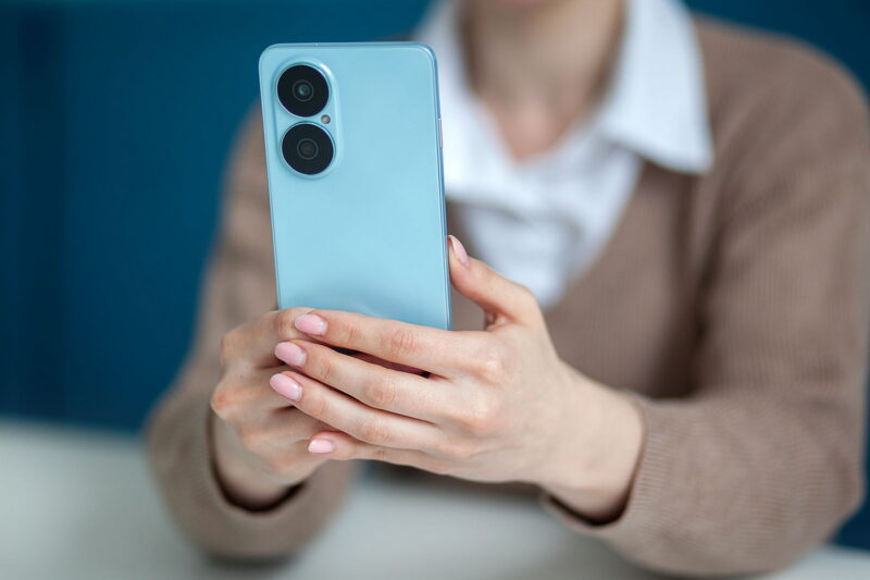 смартфон Huawei nova Y73