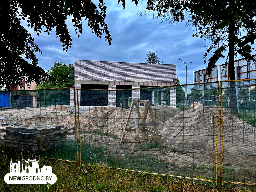 На кольце у Филармонии в Гродно