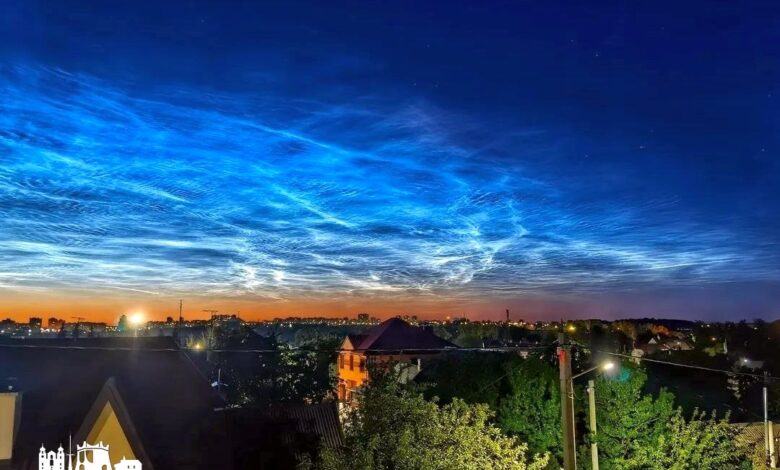 Ночью в Гродно над городом появились серебристые облака
