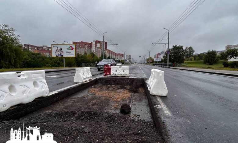 В Гродно на одной дороге строят островок безопасности