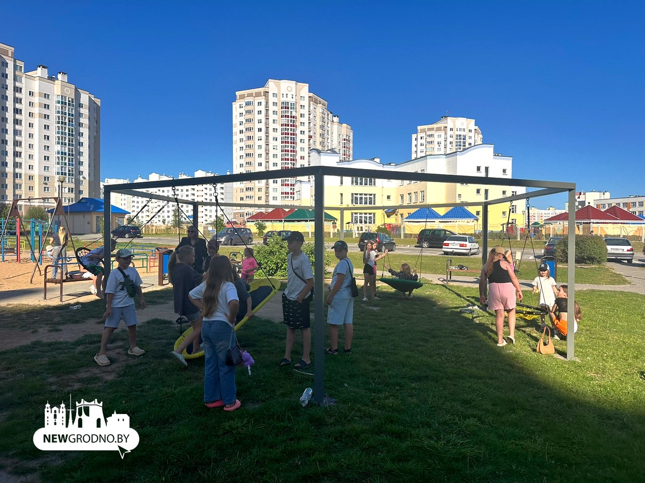 Жильцы многоэтажки в Гродно