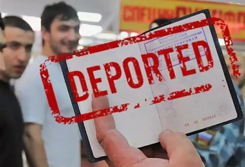 Польские власти выдворили белоруса