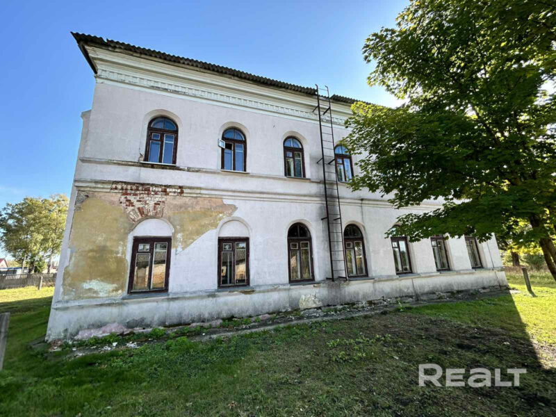 В столетнем доме 