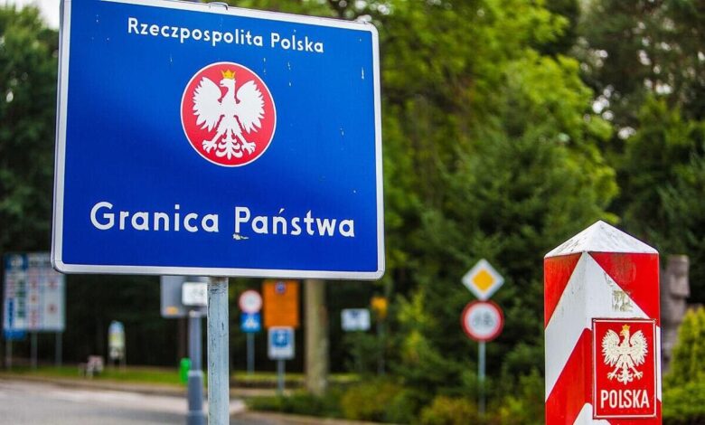 Польша закрывает границу с Беларусью